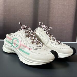 Gucci Women's Sneakers in Cream and Pink